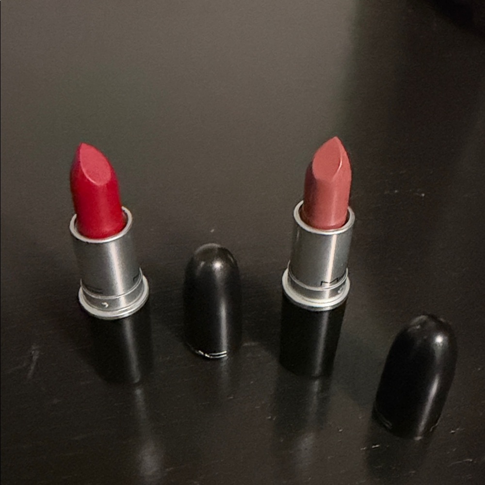 MAC Lipstick Duo in Velvet Teddy  & Ruby Woo